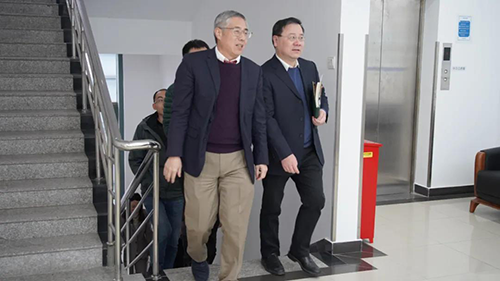 上海市浦东新区政府副区长吴强等调研beats365生物医药